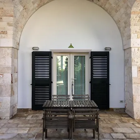 Trulli Di Pozzomasiello לוקורוטונדו