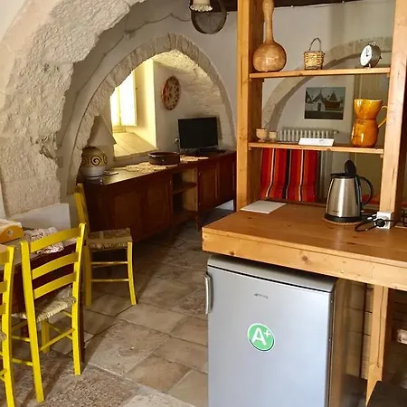 Trulli Di Pozzomasiello בית כפרי