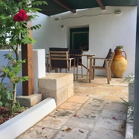 Trulli Di Pozzomasiello בית כפרי