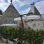 Trulli Di Pozzomasiello * Locorotondo
