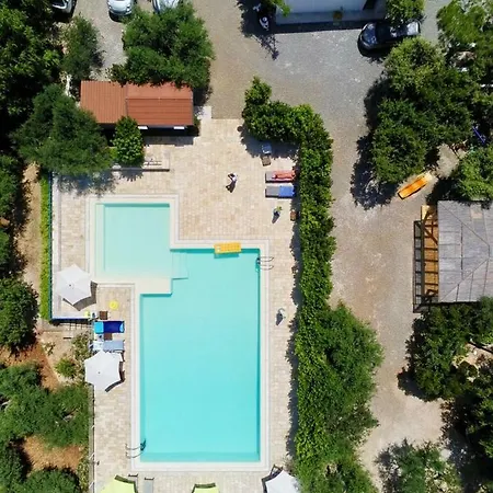 Trulli Di Pozzomasiello * Locorotondo