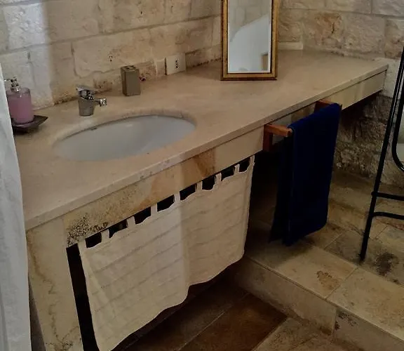 Trulli Di Pozzomasiello * Locorotondo